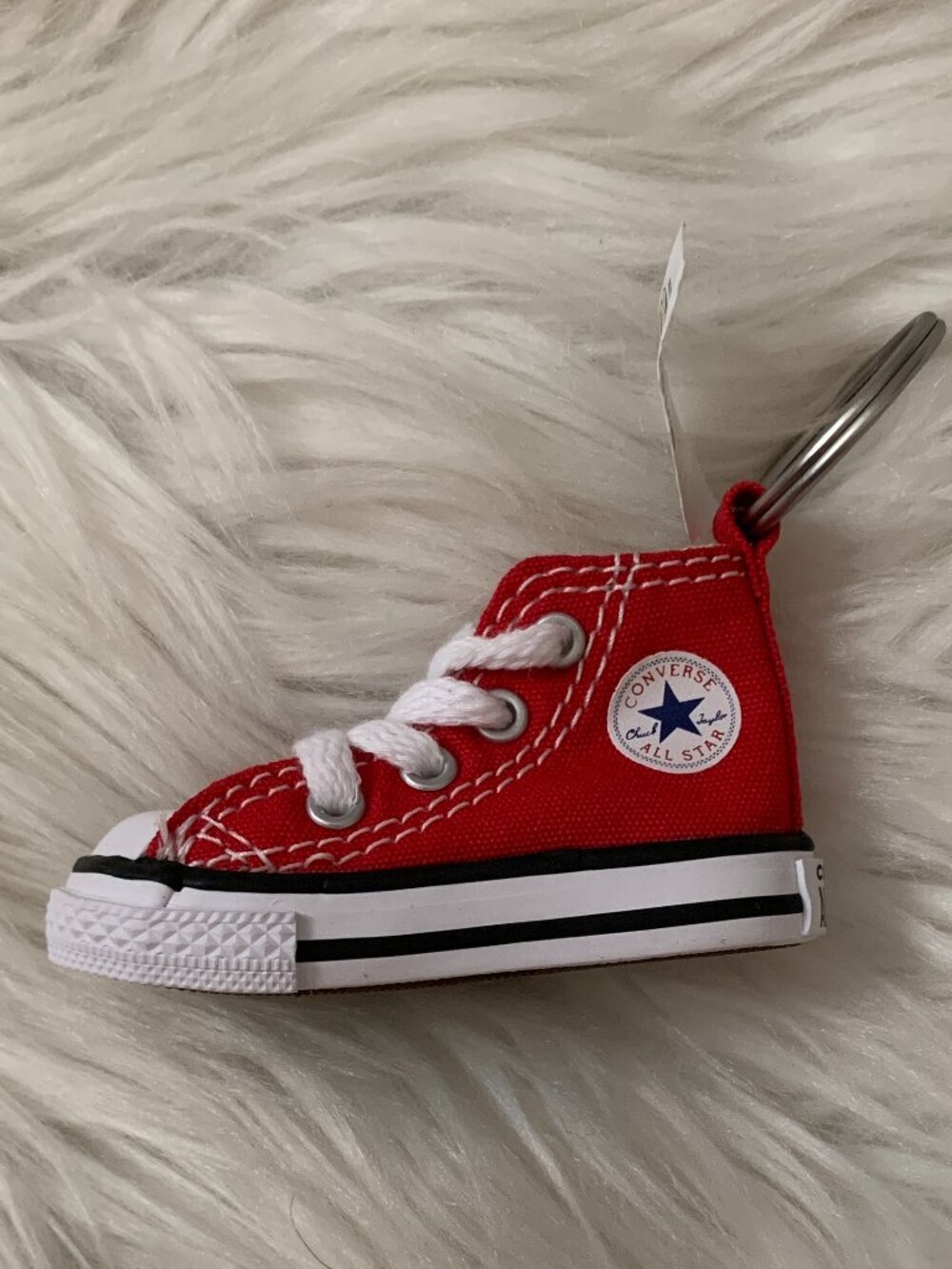 CONVERSE All Star Chuck Taylor Sneaker Key Ring in Red/White